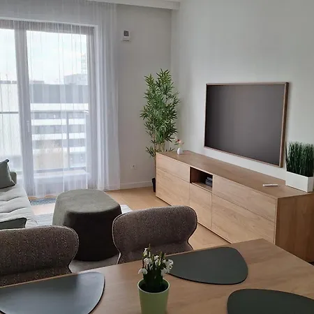 Appartamento Cozy Airport & Parking Varsavia